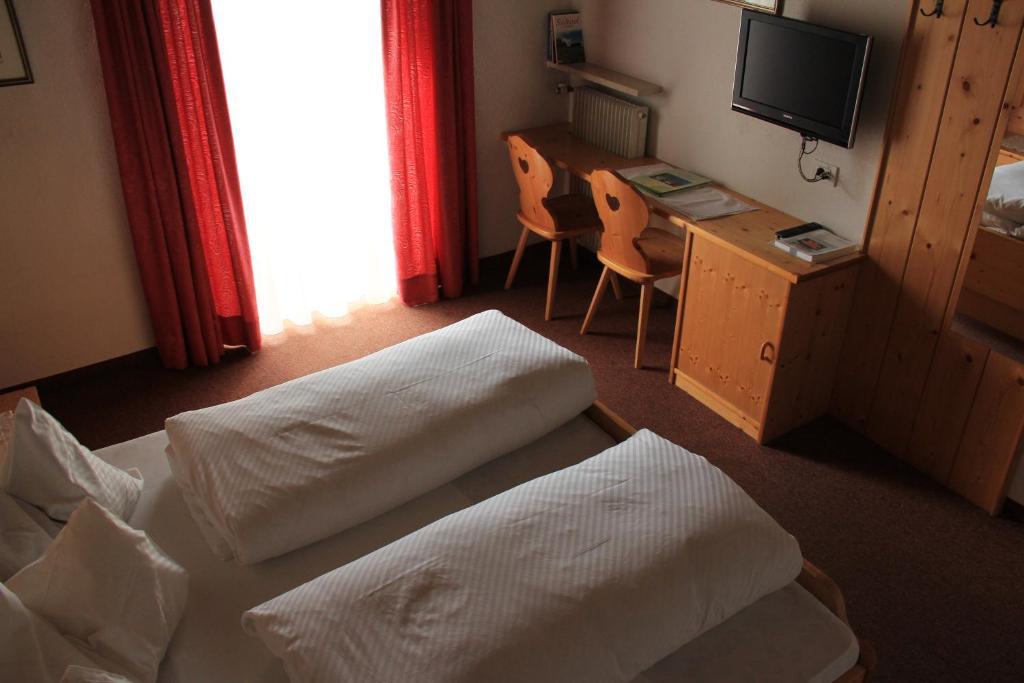 Hotel B&B Gasthof Zur Linde Rio di Pusteria Værelse billede